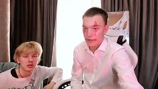 Snapshot of Kevin_Derek chatting on November 2025 03:52:02 AM Kevin Derek online show from November 2025 03:52:02 AM