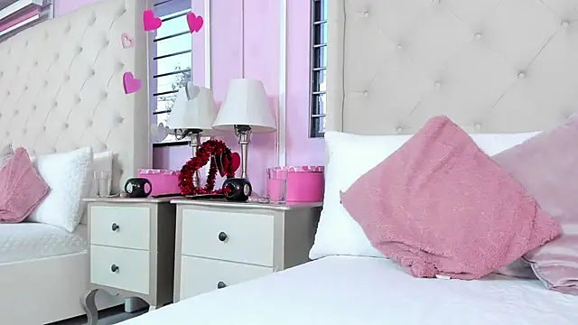 Snapshot of scarlett_leblanc_ chatting on March 2026 12:43:02 PM scarlett leblanc online show from March 2026 12:43:02 PM