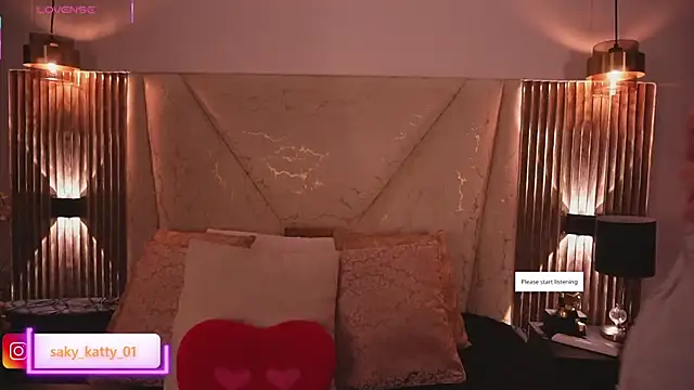 Kat Saky online show from April 2026 11:49:02 PM