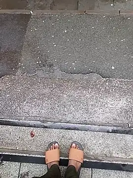 StrangeEye722 online show from November 2025 12:26:01 PM