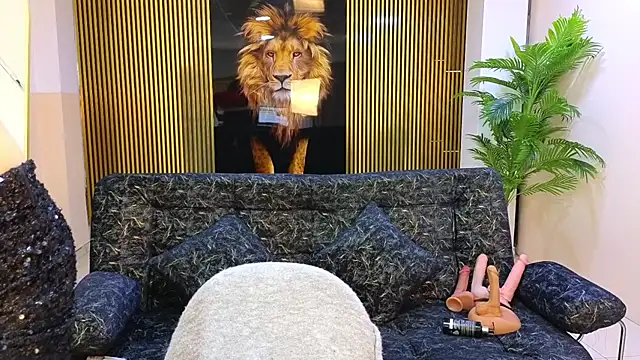 Snapshot of malen_fitnessmilf chatting on March 2026 12:34:01 PM malen fitnessmilf online show from March 2026 12:34:01 PM