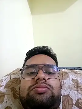 Snapshot of unknownman697856 chatting on November 2025 03:47:02 PM unknownman697856 online show from November 2025 03:47:02 PM