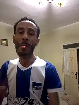 Snapshot of walide100000 chatting on April 2026 07:40:02 PM walide100000 online show from April 2026 07:40:02 PM