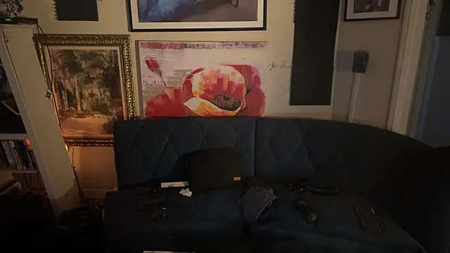 Snapshot of IntimeWild chatting on December 2025 11:46:02 PM IntimeWild online show from December 2025 11:46:02 PM