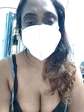 Queen-dhivya online show from December 2025 10:21:02 AM