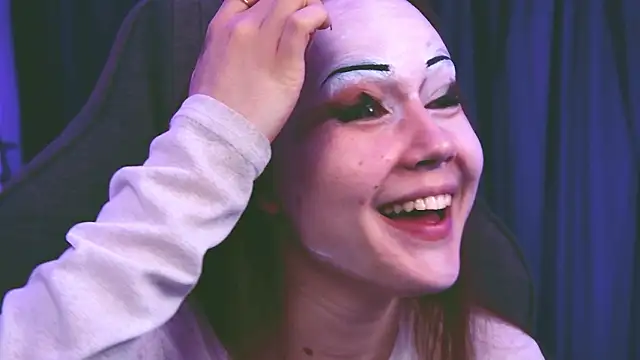 ElinVale online show from February 2026 03:22:02 AM