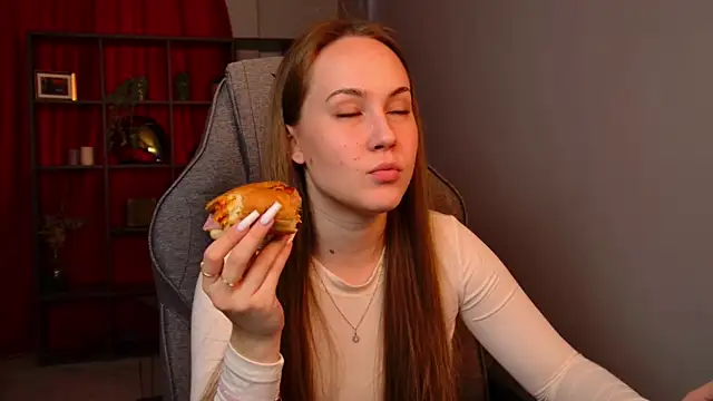 ElinVale online show from April 2026 08:48:01 AM