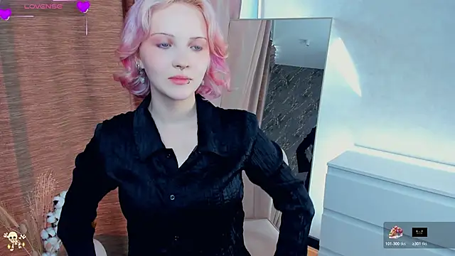 LorenzaGrill online show from November 2025 06:58:02 AM