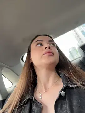 Snapshot of KristiRich chatting on June 2026 11:58:01 AM KristiRich online show from June 2026 11:58:01 AM