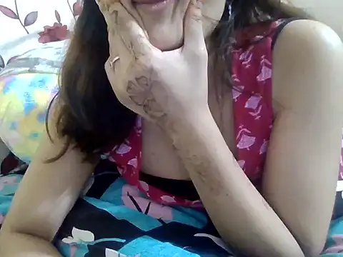 maira 33 online show from November 2025 02:56:02 AM