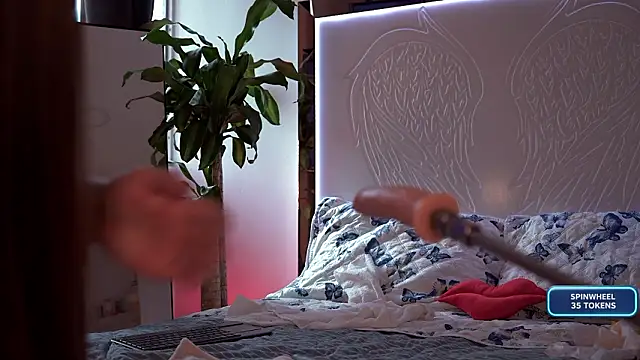 Snapshot of emily_montoya1 chatting on February 2026 09:42:01 PM emily montoya1 online show from February 2026 09:42:01 PM