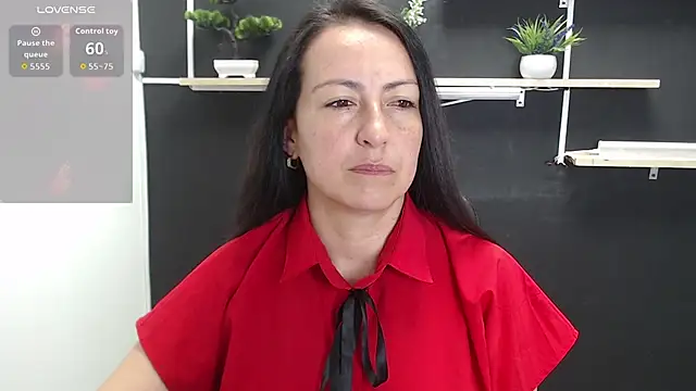 Snapshot of Lauryn_Jones chatting on June 2026 04:56:02 PM Lauryn Jones online show from June 2026 04:56:02 PM