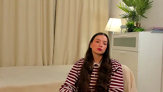 LupitaPicazo online show from November 2025 01:23:01 PM