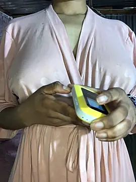 Snapshot of mcdeeXo chatting on November 2025 08:26:02 AM mcdeeXo online show from November 2025 08:26:02 AM