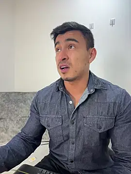 Chris Clarck online show from November 2025 08:30:01 PM