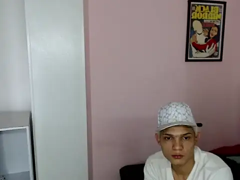 Snapshot of bad_boy_hottx chatting on October 2025 09:27:01 PM bad boy hottx online show from October 2025 09:27:01 PM