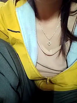 shy-bany123 online show from December 2025 03:00:02 AM