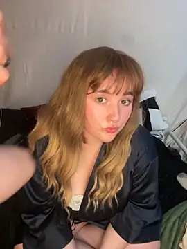 Ladynight04 online show from November 2025 07:37:01 PM