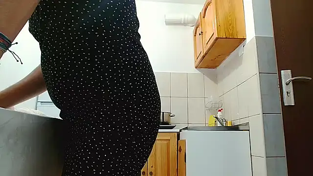 CharmingPearl online show from November 2025 08:50:02 AM