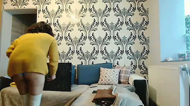 CharmingPearl online show from December 2025 07:27:02 AM