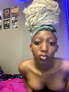 Snapshot of Freaky-E chatting on November 2025 12:15:01 PM Freaky-E online show from November 2025 12:15:01 PM