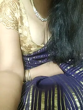 Snapshot of mouni499 chatting on May 2026 05:32:01 PM mouni499 online show from May 2026 05:32:01 PM
