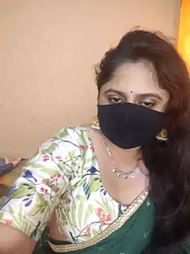 Snapshot of mouni499 chatting on June 2026 09:04:02 AM mouni499 online show from June 2026 09:04:02 AM