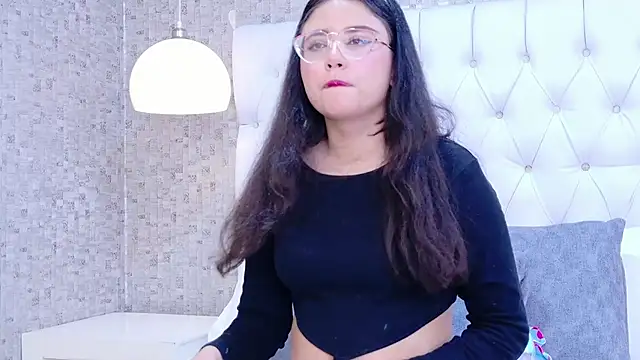 ScarlettPetrova online show from December 2025 11:30:02 AM