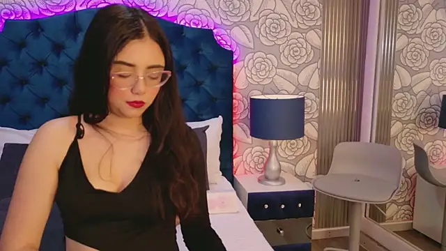 ScarlettPetrova online show from March 2026 11:46:01 AM