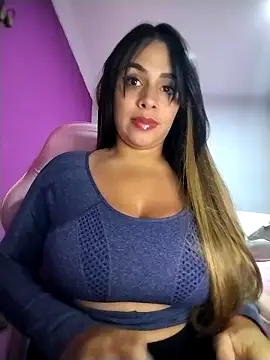 Snapshot of AngelsCouple- chatting on April 2026 04:05:02 AM AngelsCouple- online show from April 2026 04:05:02 AM