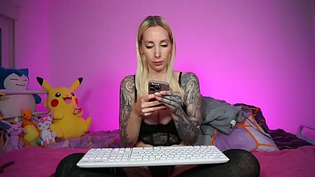 StellaCinderella online show from November 2025 02:32:01 PM