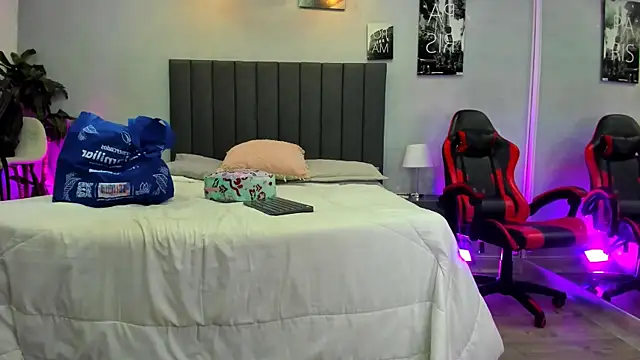 kendra london online show from March 2026 11:18:01 AM