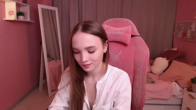 Adria Arjona online show from February 2026 07:34:02 AM