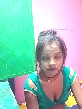 Snapshot of Rakhi_singh chatting on November 2025 05:15:01 PM Rakhi singh online show from November 2025 05:15:01 PM