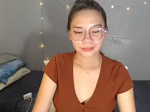 hotsexyreb online show from December 2025 02:07:02 AM