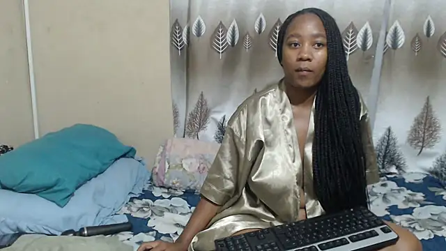 Snapshot of SexyLipss_ chatting on May 2026 05:09:02 PM SexyLipss online show from May 2026 05:09:02 PM