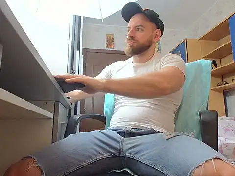 Snapshot of Ryanstone_ chatting on February 2026 05:35:01 AM Ryanstone online show from February 2026 05:35:01 AM