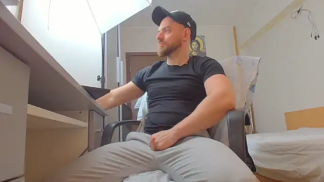 Ryanstone  online show from April 2026 04:24:01 AM