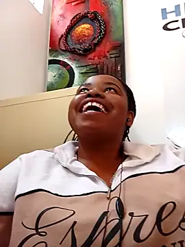 Snapshot of Lulubabee chatting on November 2025 12:20:01 PM Lulubabee online show from November 2025 12:20:01 PM