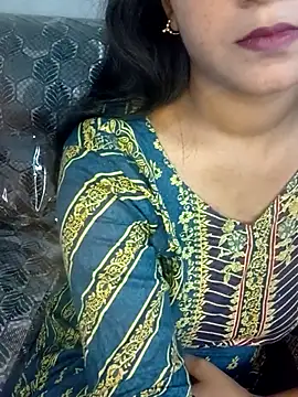 Snapshot of Neha533 chatting on April 2026 01:52:02 PM Neha533 online show from April 2026 01:52:02 PM
