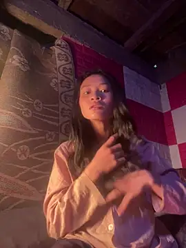 Snapshot of Li_ve chatting on February 2026 01:04:01 AM Li ve online show from February 2026 01:04:01 AM