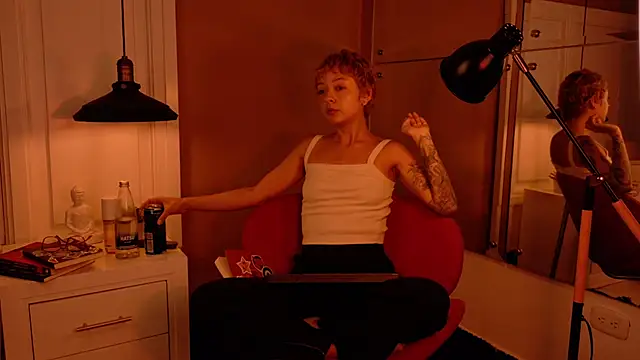 Raven444 online show from November 2025 10:21:02 PM