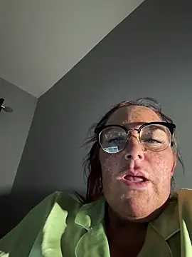 Snapshot of Angel-LinaX chatting on February 2026 09:57:02 PM Angel-LinaX online show from February 2026 09:57:02 PM