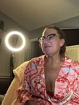 Snapshot of Angel-LinaX chatting on February 2026 08:21:01 PM Angel-LinaX online show from February 2026 08:21:01 PM