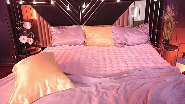 ZafiraMoonn online show from December 2025 07:17:02 AM