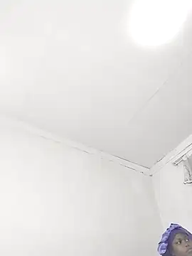 SweetSavage18 online show from February 2026 12:25:02 AM