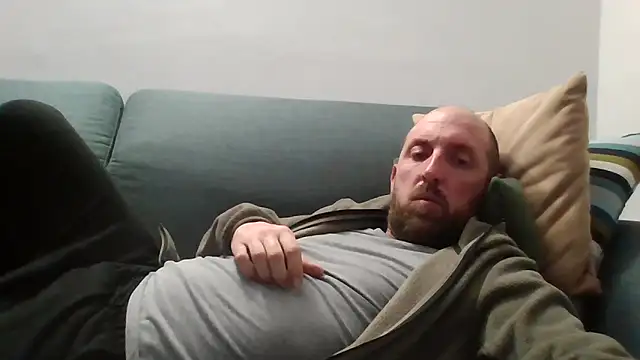 luca beech88 online show from April 2026 07:07:01 PM