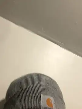 youngbull dada online show from December 2025 05:17:02 AM