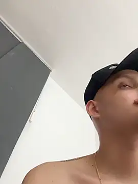 Atlass0108 online show from November 2025 01:19:01 AM