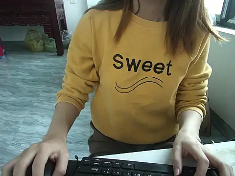 ---Lusi03--- online show from December 2025 12:37:02 AM